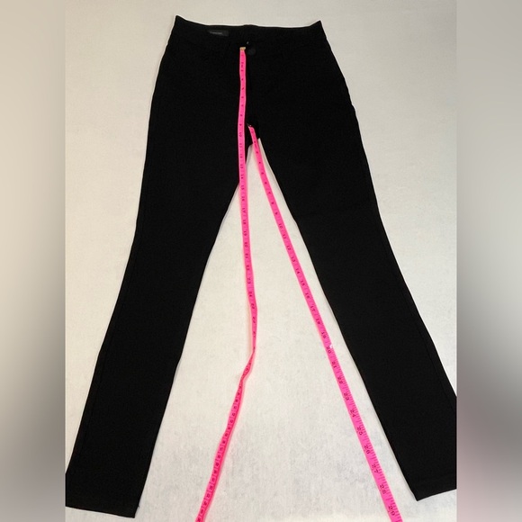 MIA Toothpick Skinny Jeans with Streamlined Silhouette Black Size 2 - Picture 4 of 13